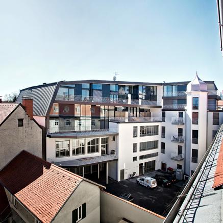 Reestructuración con ático en Graz