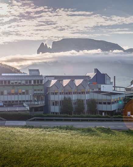 Premium Window Maker Finstral enters the UK market.