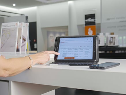 Finstral Contacts für ein professionelles Anfragemanagement.