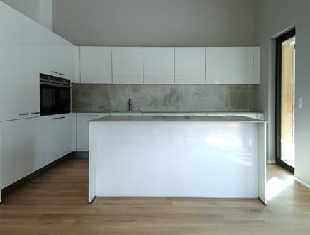 Moradia nova no verde da Suíça