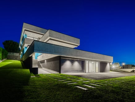 Maison neuve : nord de l'Espagne