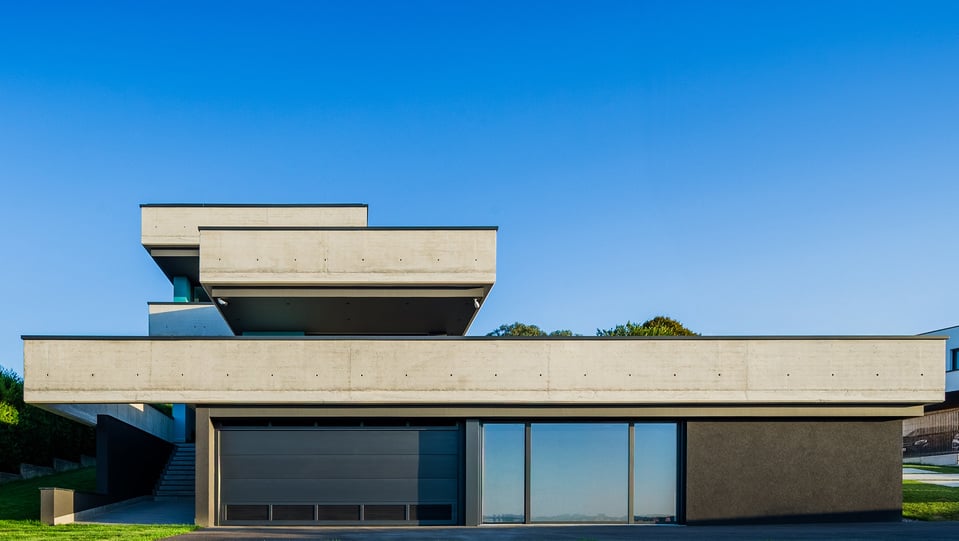 Neubau im spanischen Norden