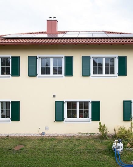 Encantadora construção nova em estilo toscano