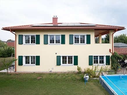 Charmanter Neubau im Toscana-Stil