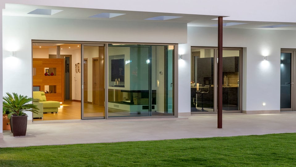 Vivienda entre medianeras antiguas