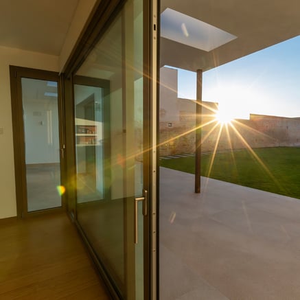 Vivienda entre medianeras antiguas