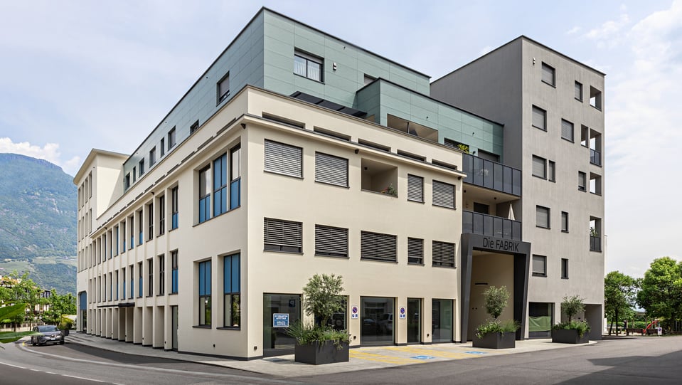 Alte Fabrik in Lana