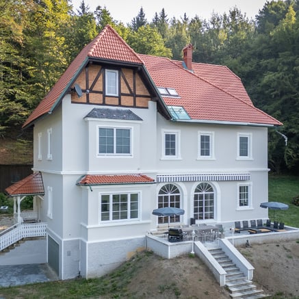 Kozijnvervanging bij villa in Karinthië