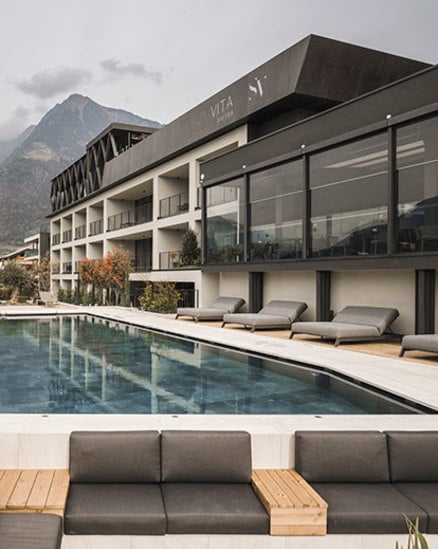 Nieuwbouw: Hotel in de buurt van het dorp Tirol