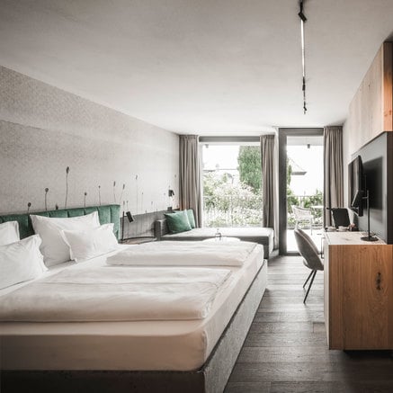 Neubau: Hotel bei Dorf Tirol